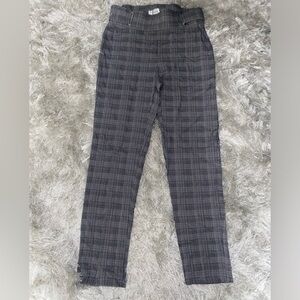 89th & Madison Grey Plaid Ankle Pants Small